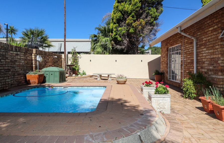 3 Bedroom Property for Sale in Flimieda North West
